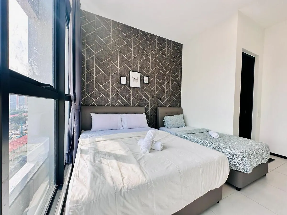 Apartment Luxury Familystay 3Br 10 Pax Jelutong