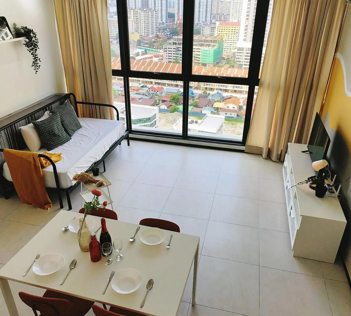 Luxury Familystay 3Br 10 Pax Jelutong Apartment